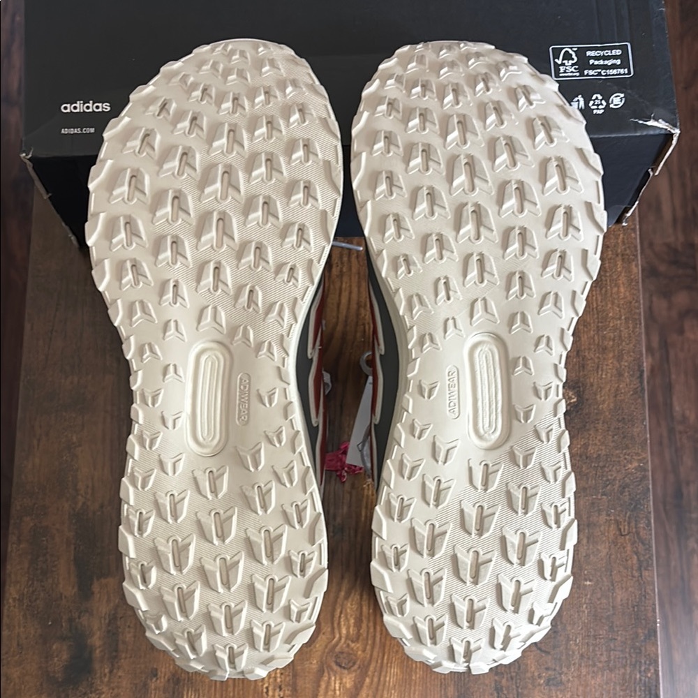 Adidas Ultrarun 5 TR Ortholite running shoes. - Picture 10 of 10